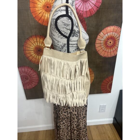 Unbranded Handbags - Faux Leather Beige Fringed Snap Closure Bucket Bag Boho Chic Western Casual Luxe